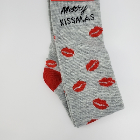 Other - 💋💋Graphic Merry Kissmas socks